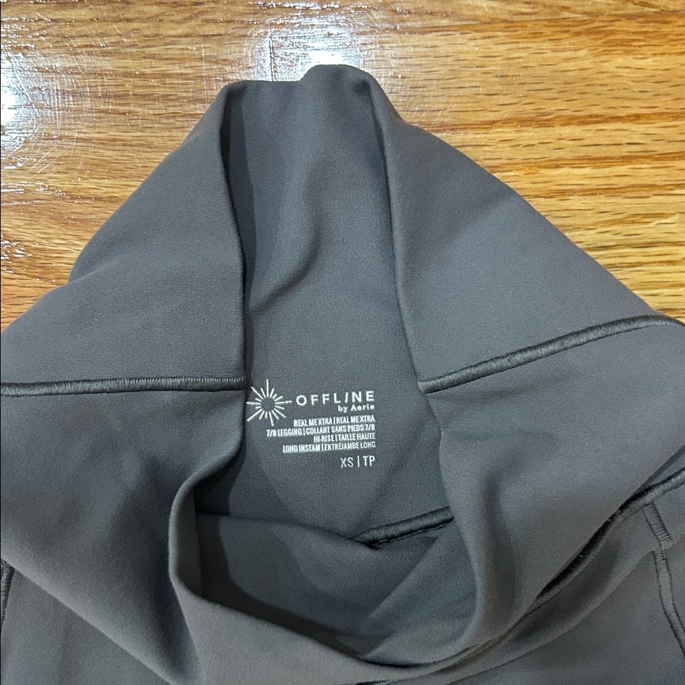 Women's High-Waisted Gray Leggings - Picture 2 of 3